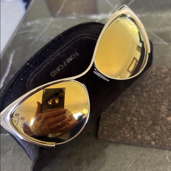 Tom Ford Accessories - Tom Ford Nastasya Sunglasses Mirrored Gold,  Brand New w Case